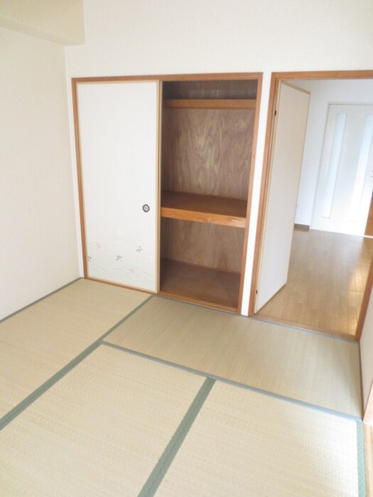 物件内観写真21　(収納)