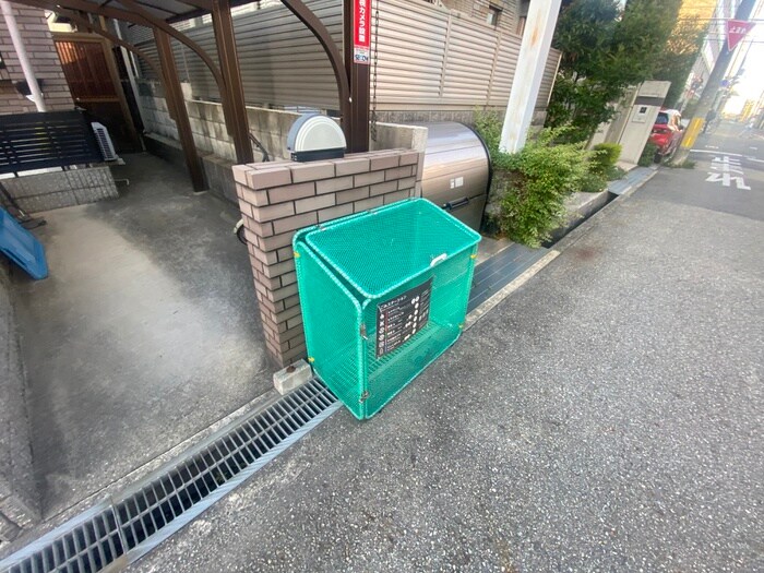 物件外観写真4　(建物設備)