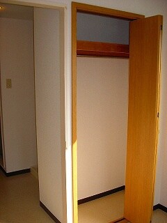 物件内観写真12　(収納)