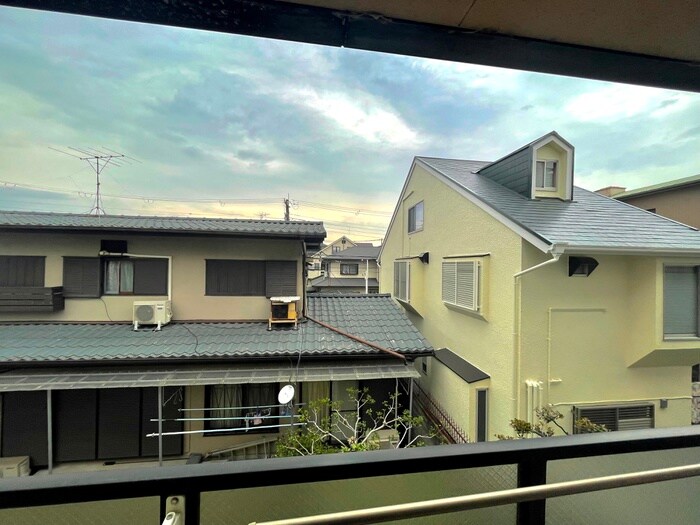 物件内観写真16　(室内からの展望)