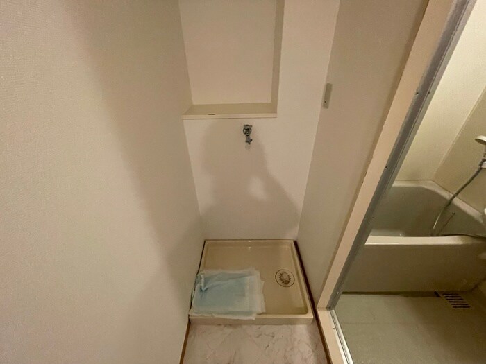 物件内観写真20　(洗濯機置場)