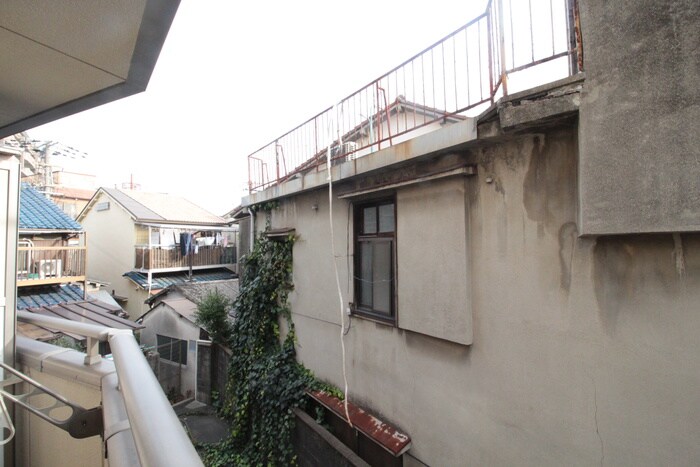 物件内観写真22　(室内からの展望)