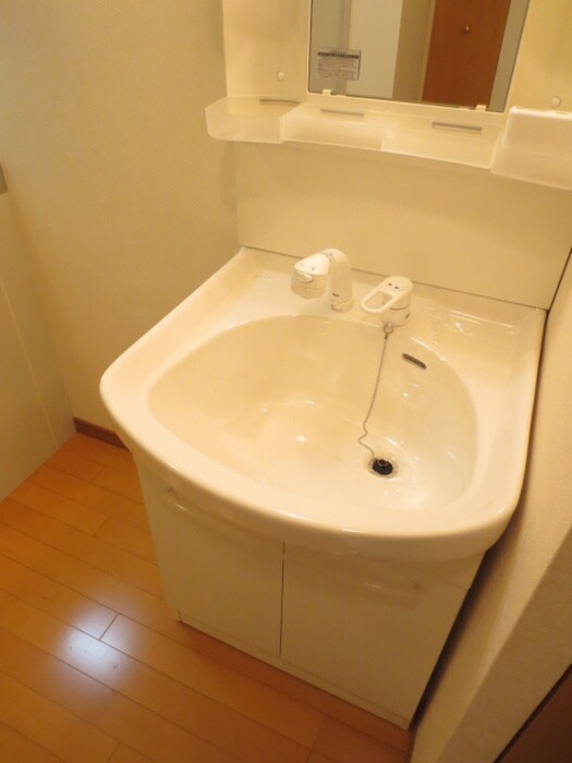 物件内観写真9　(洗面)