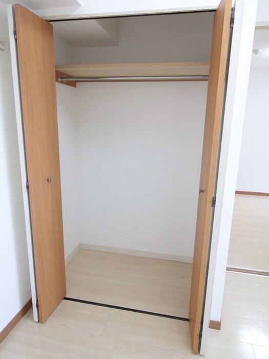 物件内観写真12　(収納)