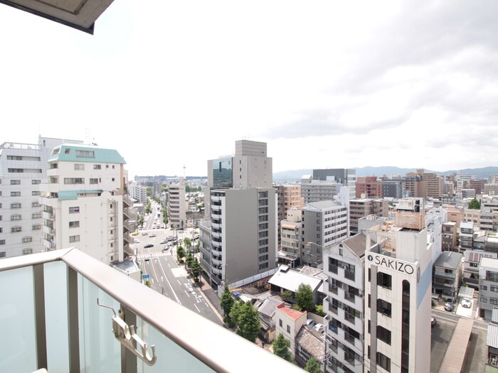 物件内観写真14　(室内からの展望)