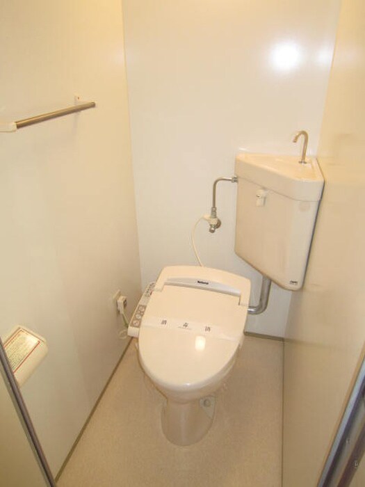 物件内観写真14　(トイレ)