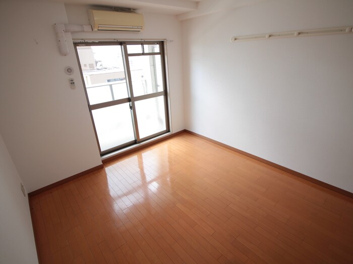 物件内観写真18　(居室)