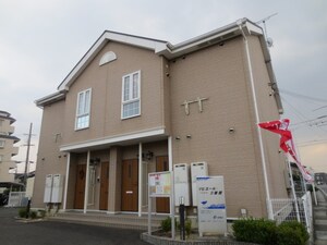 リビエ－ルⅡ番館外観写真