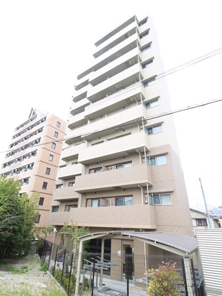 ﾌｧｰｽﾄｽﾃｰｼﾞ江坂広芝町（503）外観写真