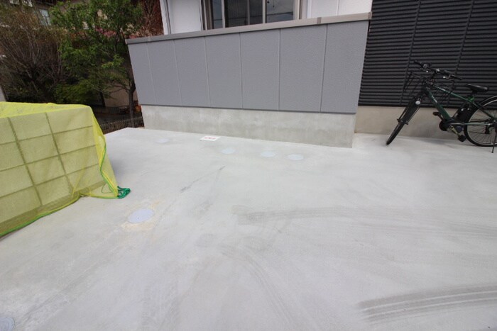 物件外観写真5　(駐輪場)