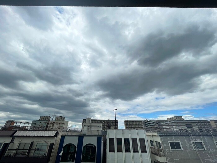 物件内観写真19　(室内からの展望)