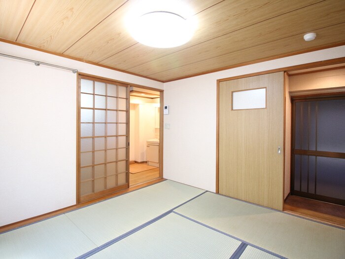 物件内観写真8　(居室)