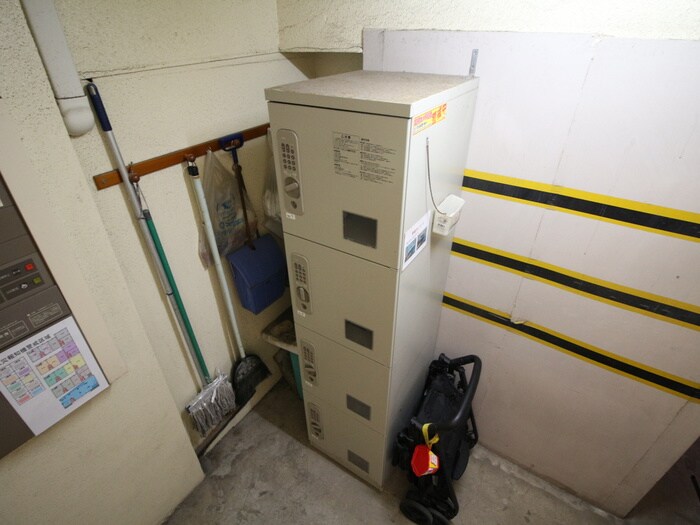 物件外観写真4　(建物設備)