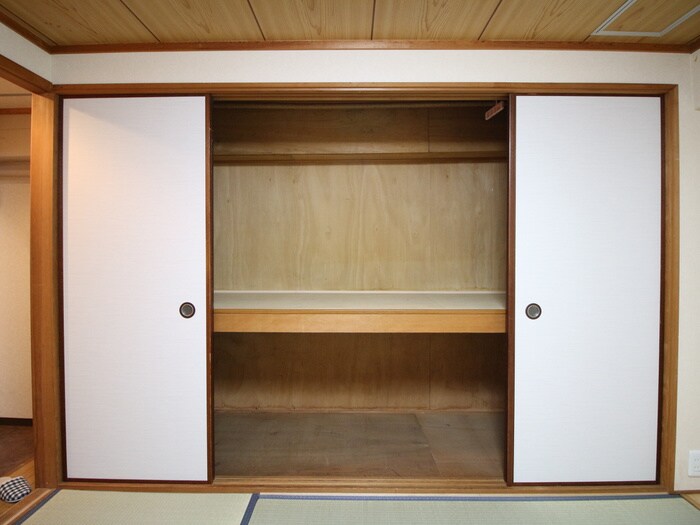 物件内観写真13　(収納)