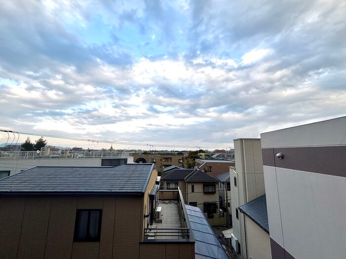 物件内観写真14　(室内からの展望)