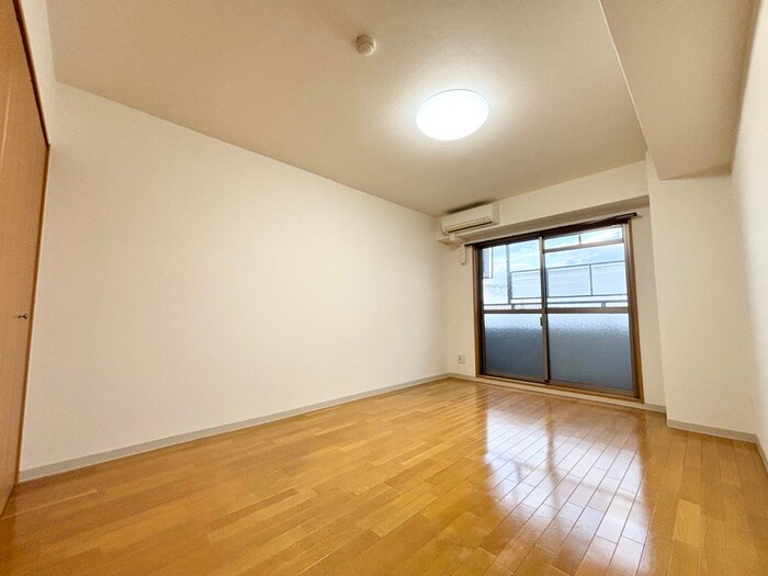 物件内観写真16　(居室)