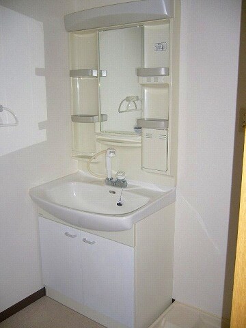 物件内観写真8　(洗面)