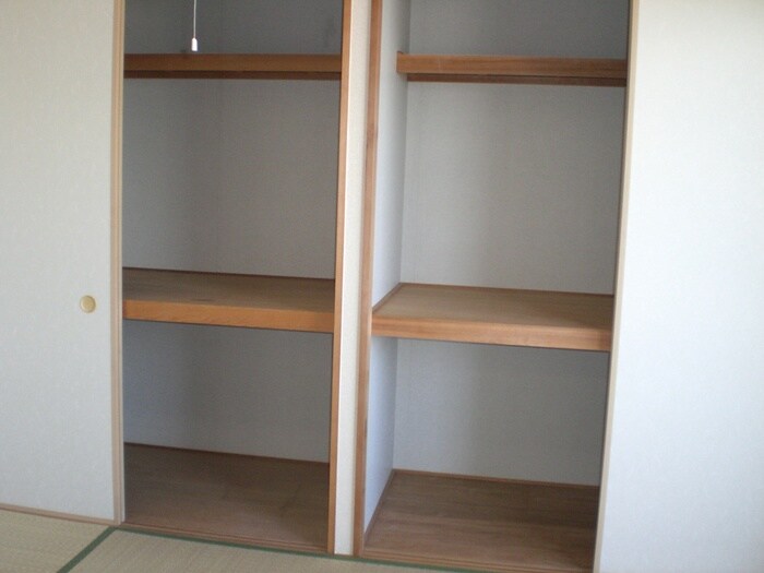 物件内観写真10　(収納)