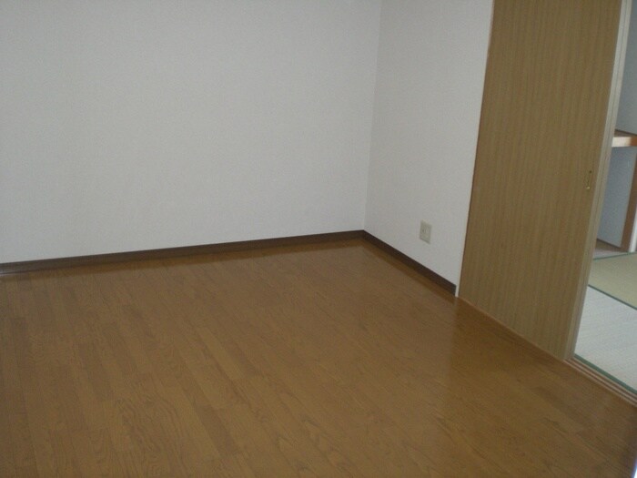 物件内観写真13　(居室)