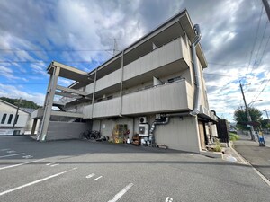 カーロ・セッテ外観写真