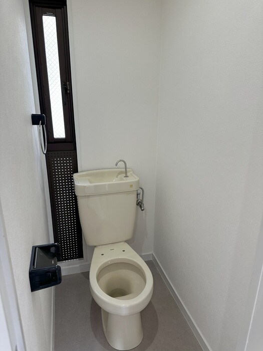 物件内観写真15　(トイレ)
