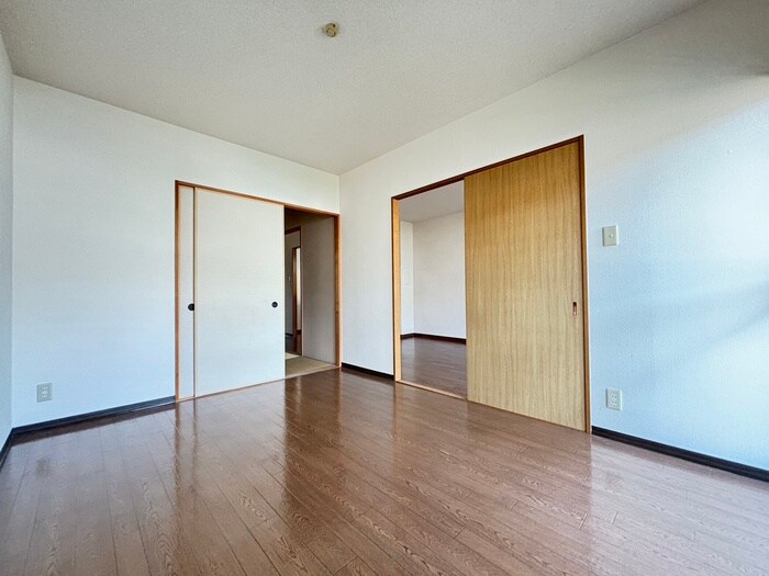 物件内観写真8　(居室)