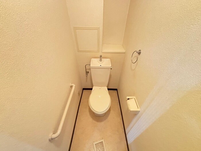 物件内観写真13　(トイレ)