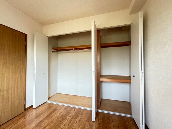 物件内観写真15　(収納)