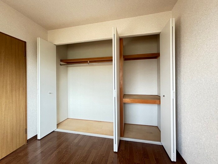 物件内観写真15　(収納)