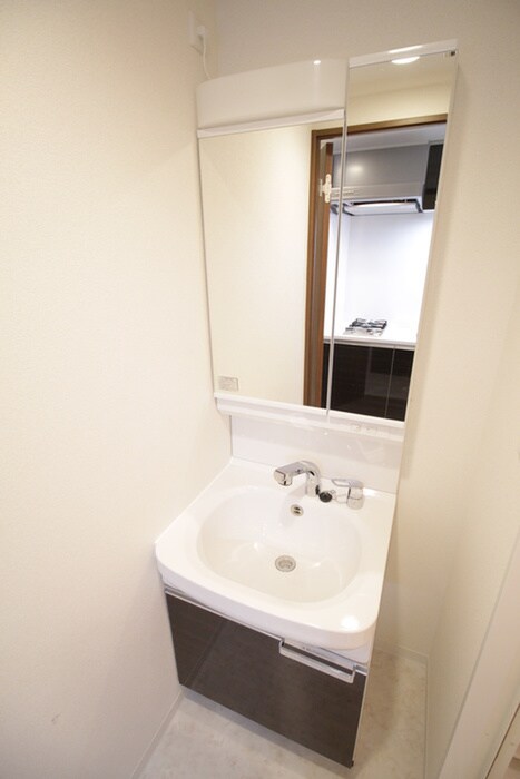 物件内観写真13　(洗面)