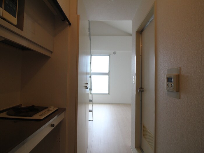 物件内観写真18　(廊下)