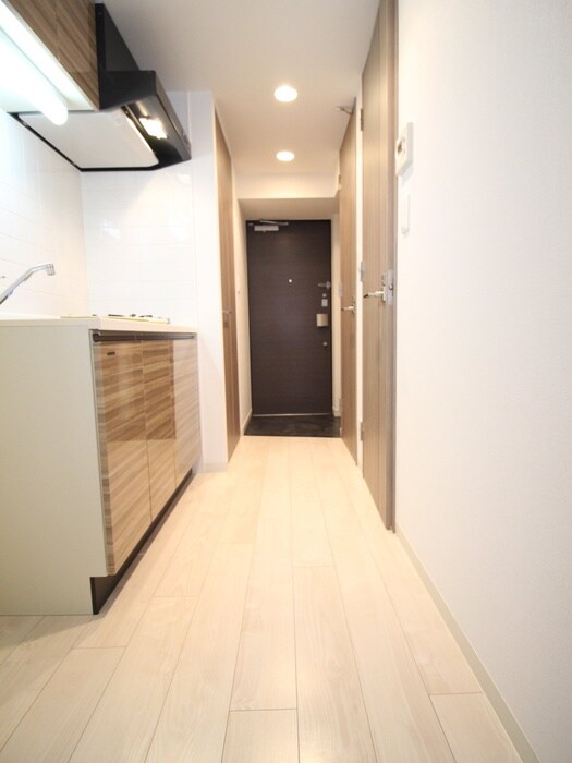 物件内観写真16　(廊下)