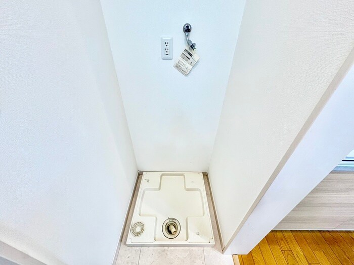 物件内観写真21　(洗濯機置場)