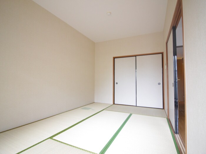 物件内観写真9　(居室)