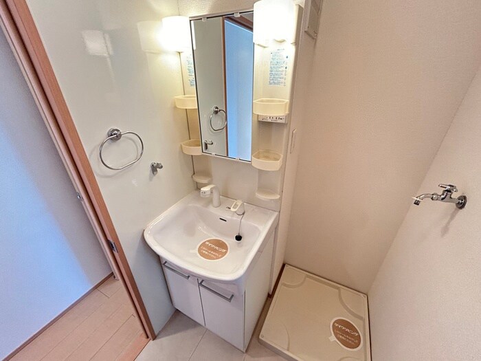 物件内観写真13　(洗面)