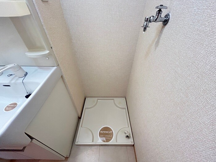 物件内観写真19　(洗濯機置場)