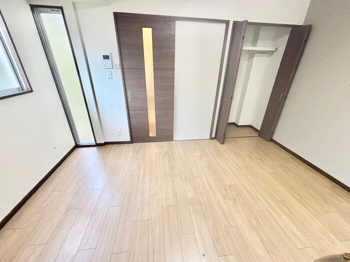 物件内観写真8　(居室)