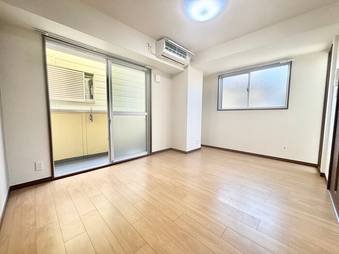 物件内観写真10　(居室)