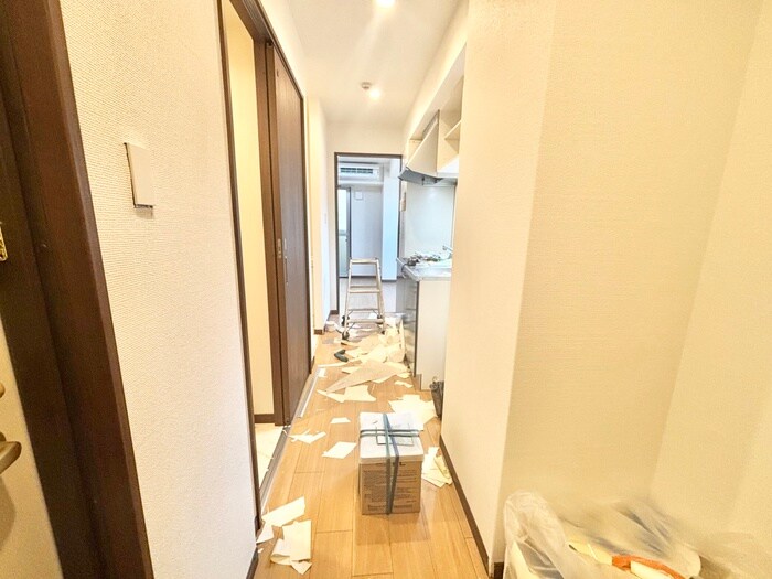 物件内観写真18　(廊下)