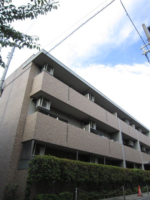 チャコーレ岡本