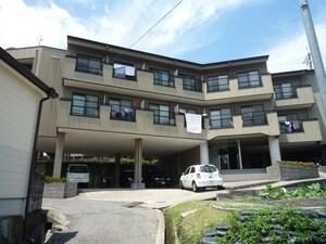 ハピネスオ－ク外観写真