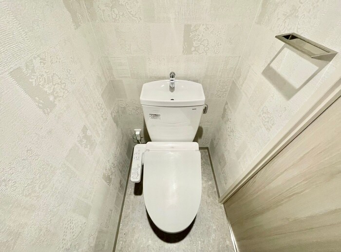 物件内観写真6　(トイレ)