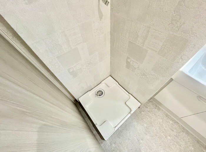 物件内観写真9　(洗濯機置場)