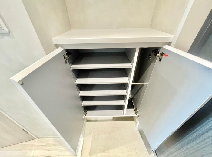 物件内観写真11　(靴箱)