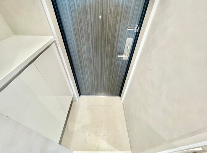 物件内観写真17　(玄関)