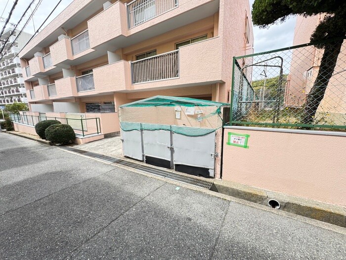 物件外観写真3　(建物設備)