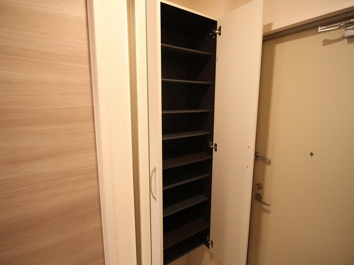 物件内観写真14　(靴箱)