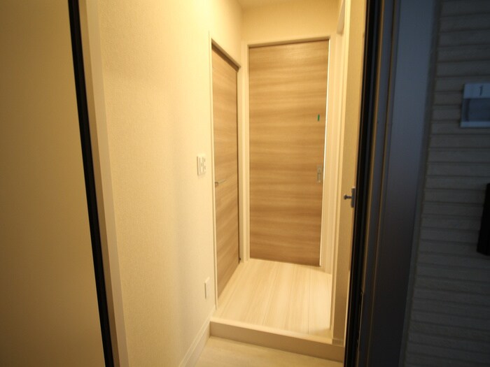 物件内観写真17　(廊下)