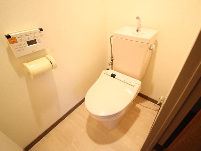 物件内観写真9　(トイレ)