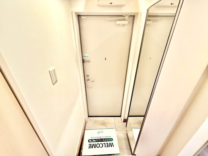 物件内観写真17　(玄関)